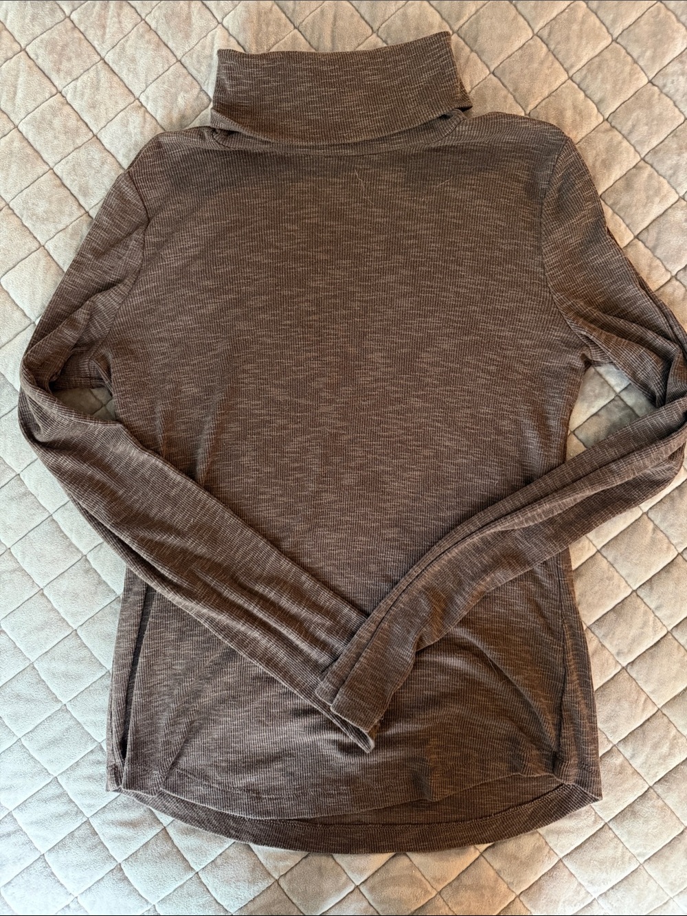 Women's Brown Ribbed Turtleneck Long Sleeve Top